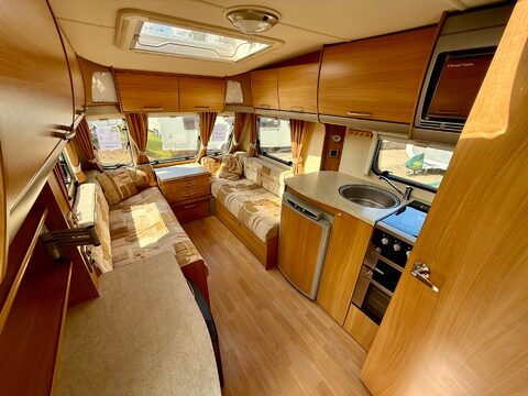 Swift Charisma 230 13