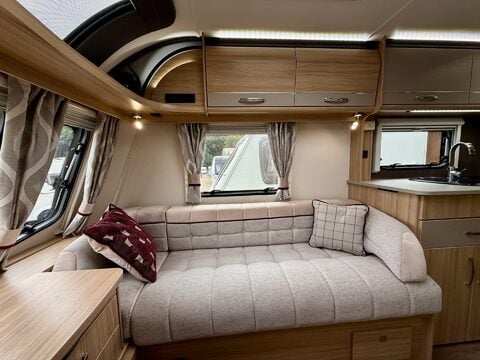 Coachman Pastiche 460 15