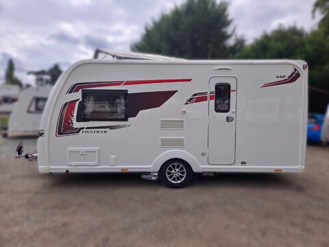 Coachman Pastiche 460 9