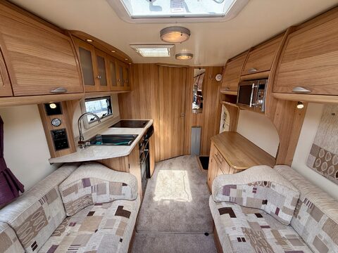 Bailey Unicorn Seville 18