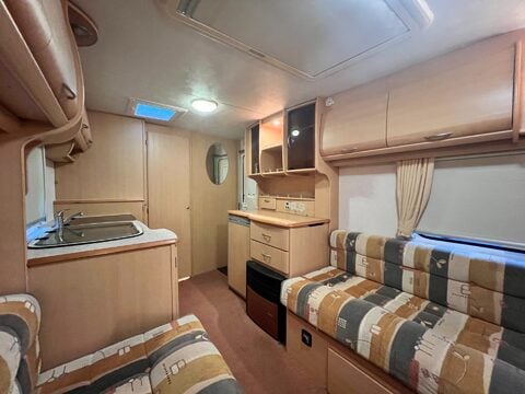 Coachman Amara 450/2 29