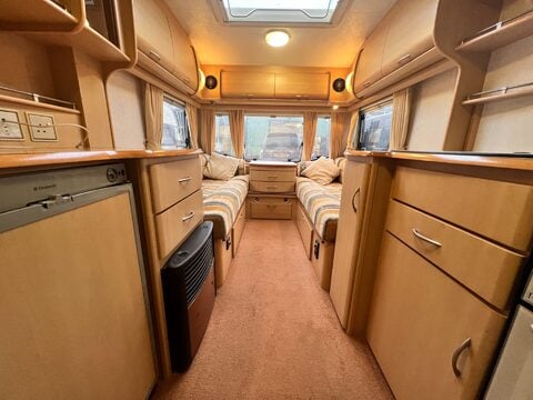 Coachman Amara 450/2 27