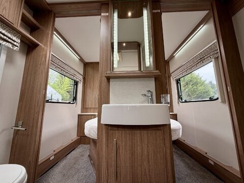 Coachman VIP 545/4 Sussex Chanctonbury Special Edition 22