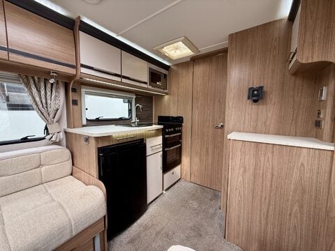 Coachman VIP 545/4 Sussex Chanctonbury Special Edition 17