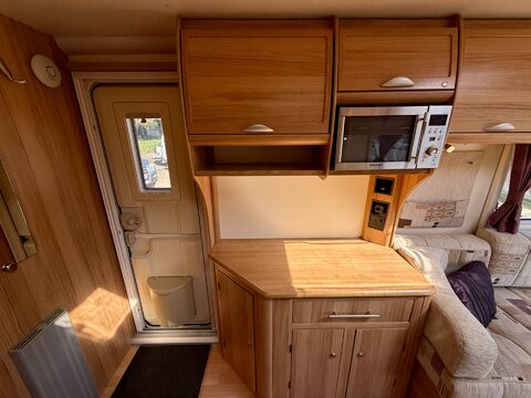 Bailey Unicorn Seville  19