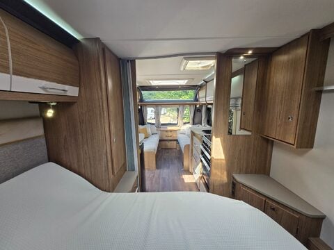 Coachman VIP 575 16