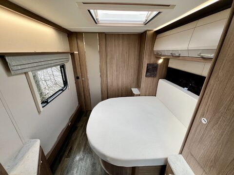 Coachman Acadia 575  25