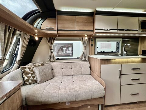 Coachman Laser 675 14