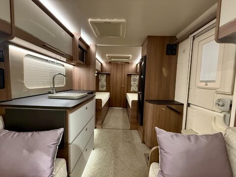 Bailey Unicorn Cadiz  29
