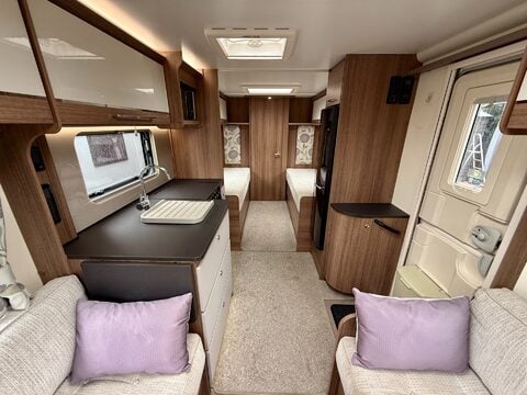 Bailey Unicorn Cadiz  17