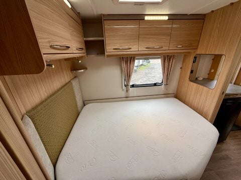 Coachman Vision 560 22