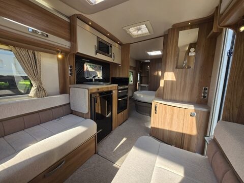 Swift Challenger 580 Elite  9