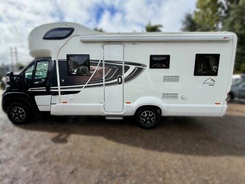 Swift Edge 486 Black Edition 8