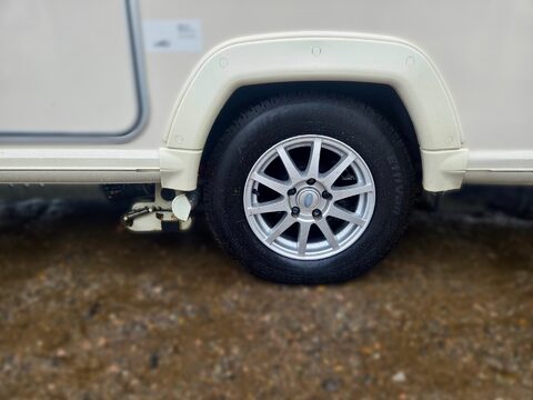 Bailey Pegasus 524 9