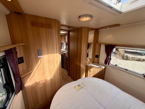 Bailey Unicorn Cabrera  17