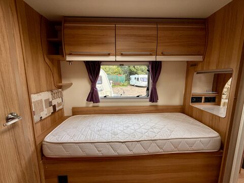 Bailey Unicorn Cadiz  22