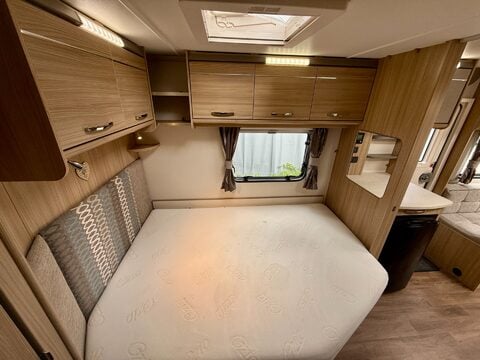 Coachman Vision 560 20