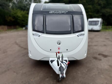 Swift Accord 580 2