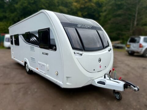 Swift Accord 580 4