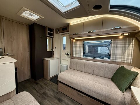Swift Challenger 560 SE  15
