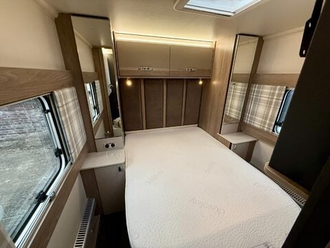 Swift Challenger 560 SE  25