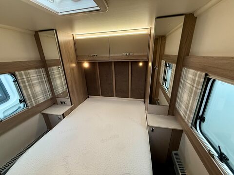 Swift Challenger 560 SE  24