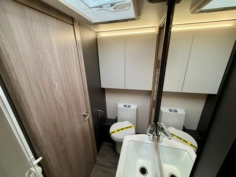 Swift Challenger 560 SE  23