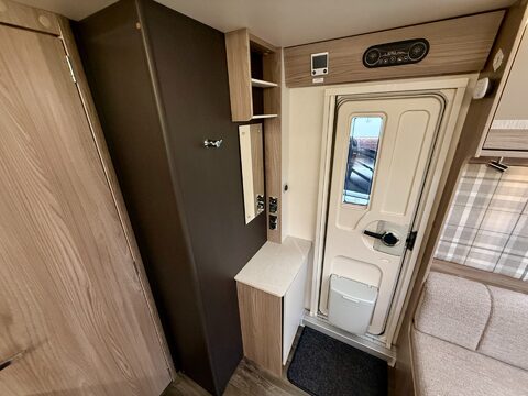 Swift Challenger 560 SE  20