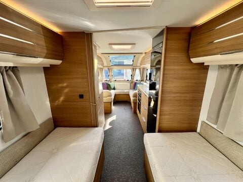 Adria Adora Seine 612 DL 26