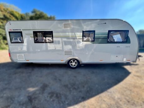 Adria Adora Seine 612 DL 4