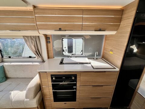 Adria Adora Seine 612 DL 20