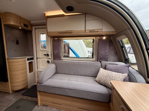 Bailey Unicorn Vigo 16