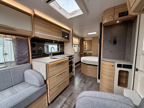 Bailey Unicorn Vigo 19