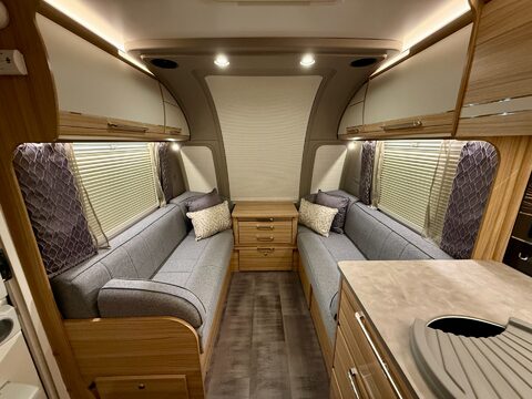 Bailey Unicorn Vigo 31