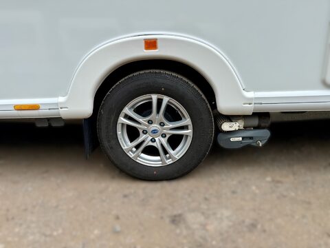 Bailey Unicorn Vigo 6