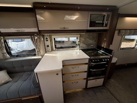 Coachman Laser Xcel 875 20