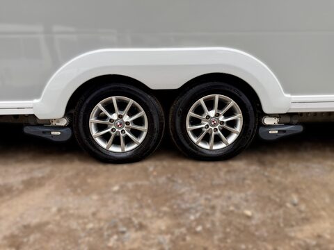 Coachman Laser Xcel 875 6