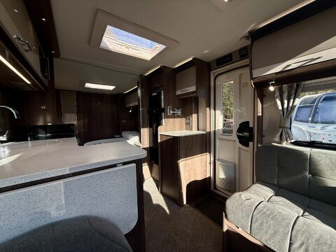 Coachman Laser Xcel 875 17
