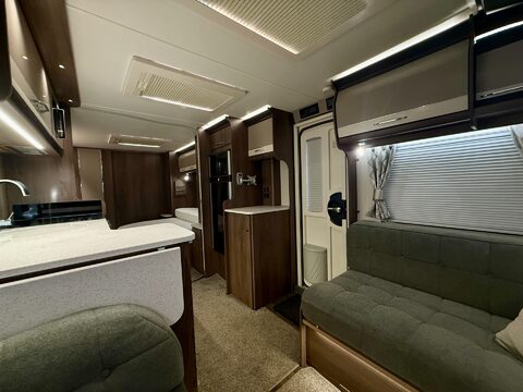 Coachman Laser Xcel 875 29