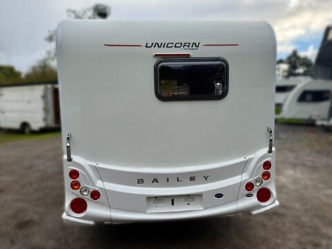 Bailey Unicorn Vigo 8