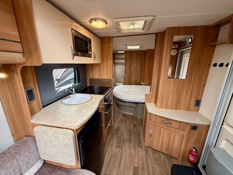 Swift Corniche 20/4 19