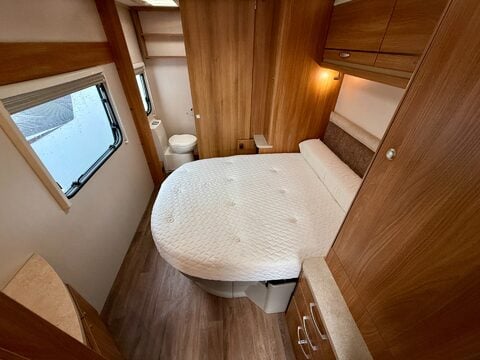 Swift Corniche 20/4 21