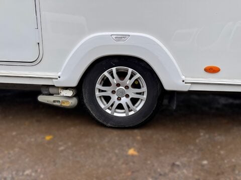 Swift Corniche 20/4 10