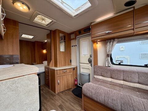 Swift Corniche 20/4 15