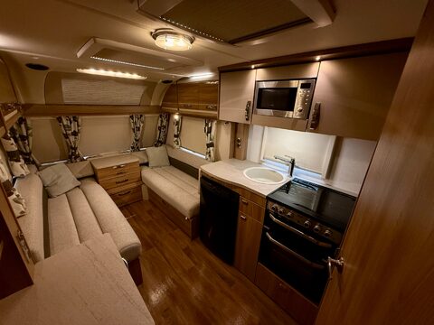 Swift Challenger 480 AL 27