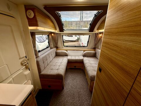 Adria Altea 542 DK Severn  12