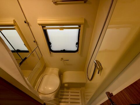 Adria Altea 542 DK Severn  23