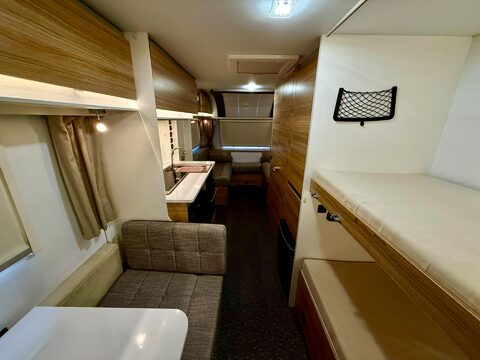 Adria Altea 542 DK Severn  31