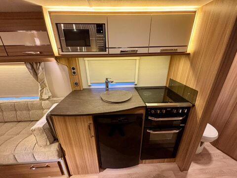 Lunar Cosmos 462  28