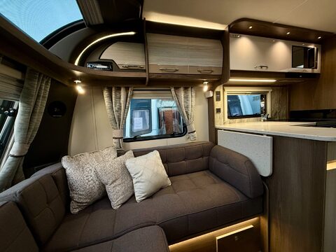 Coachman Lusso 1  20